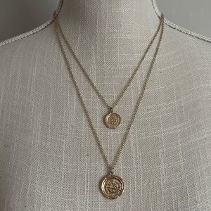 Double Coin Pendant Necklace Gold